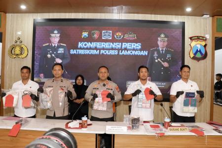 POLRES LAMONGAN UNGKAP KASUS ARISA
