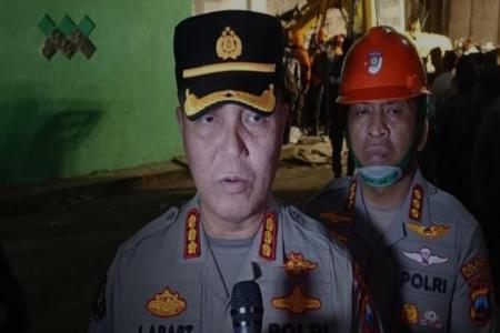 Polda Jatim Bantu Evakuasi Korban Runt