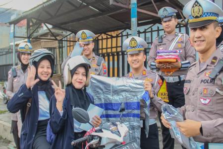 POLRES JEMBER HADIRKAN LAYANAN PUB